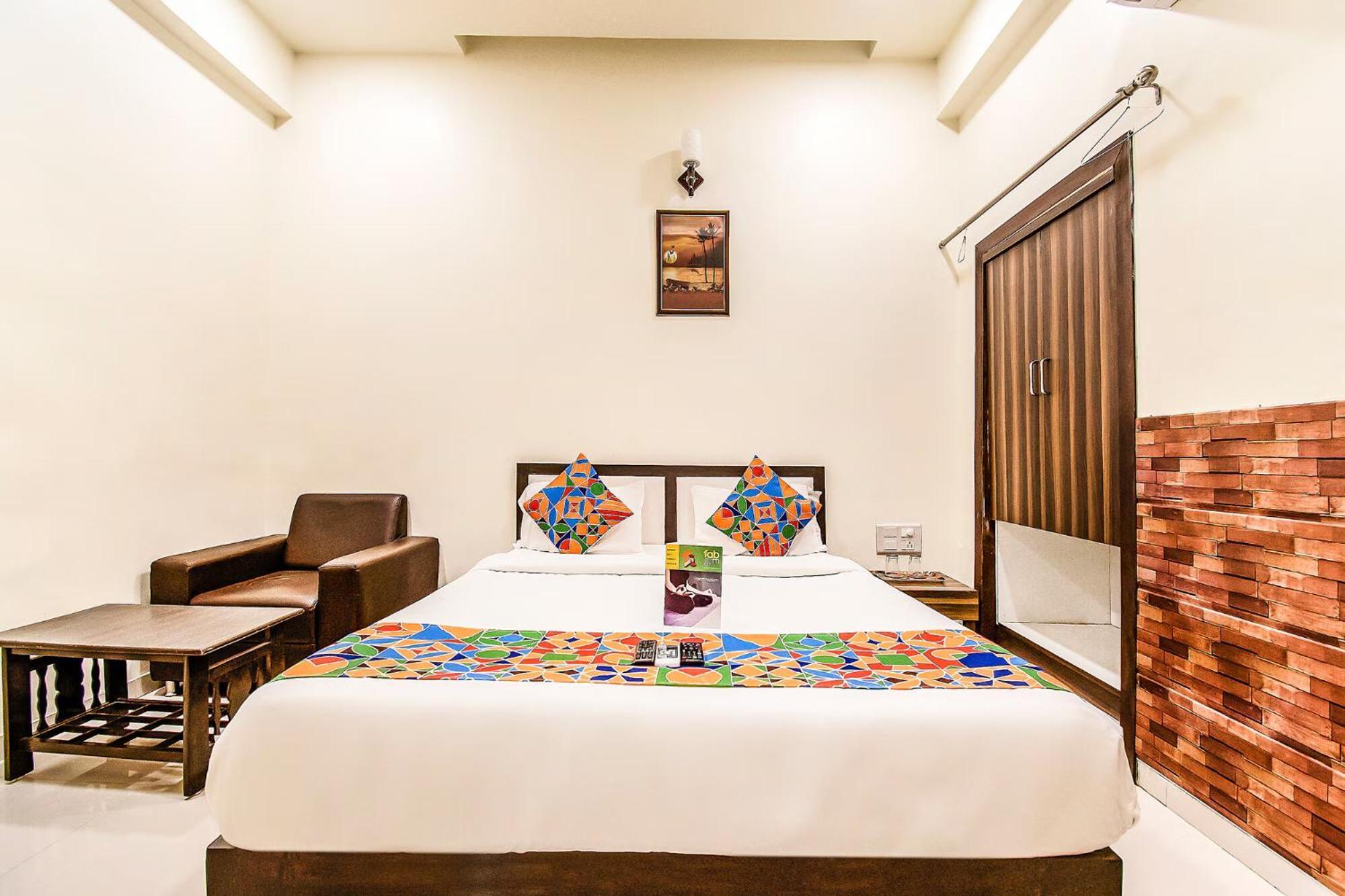 Fabhotel Maher Inn Ahmedabad Extérieur photo