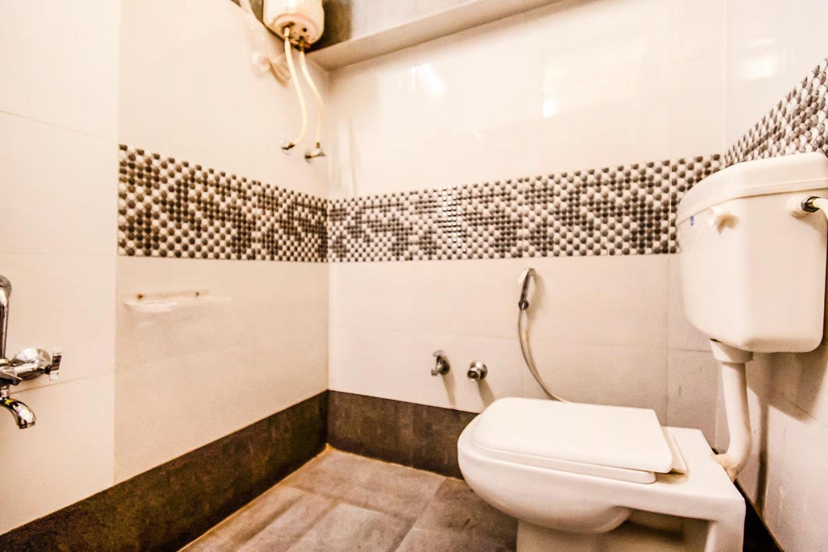 Fabhotel Maher Inn Ahmedabad Extérieur photo